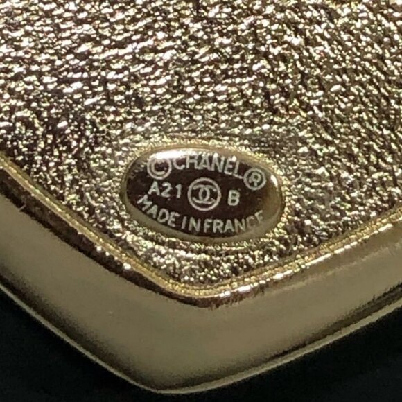 CHANEL CC Logo Rhinestone Heart Pearl Brooch Gold Tone Pin A21B Auth w/Box #7441 - Picture 8 of 10